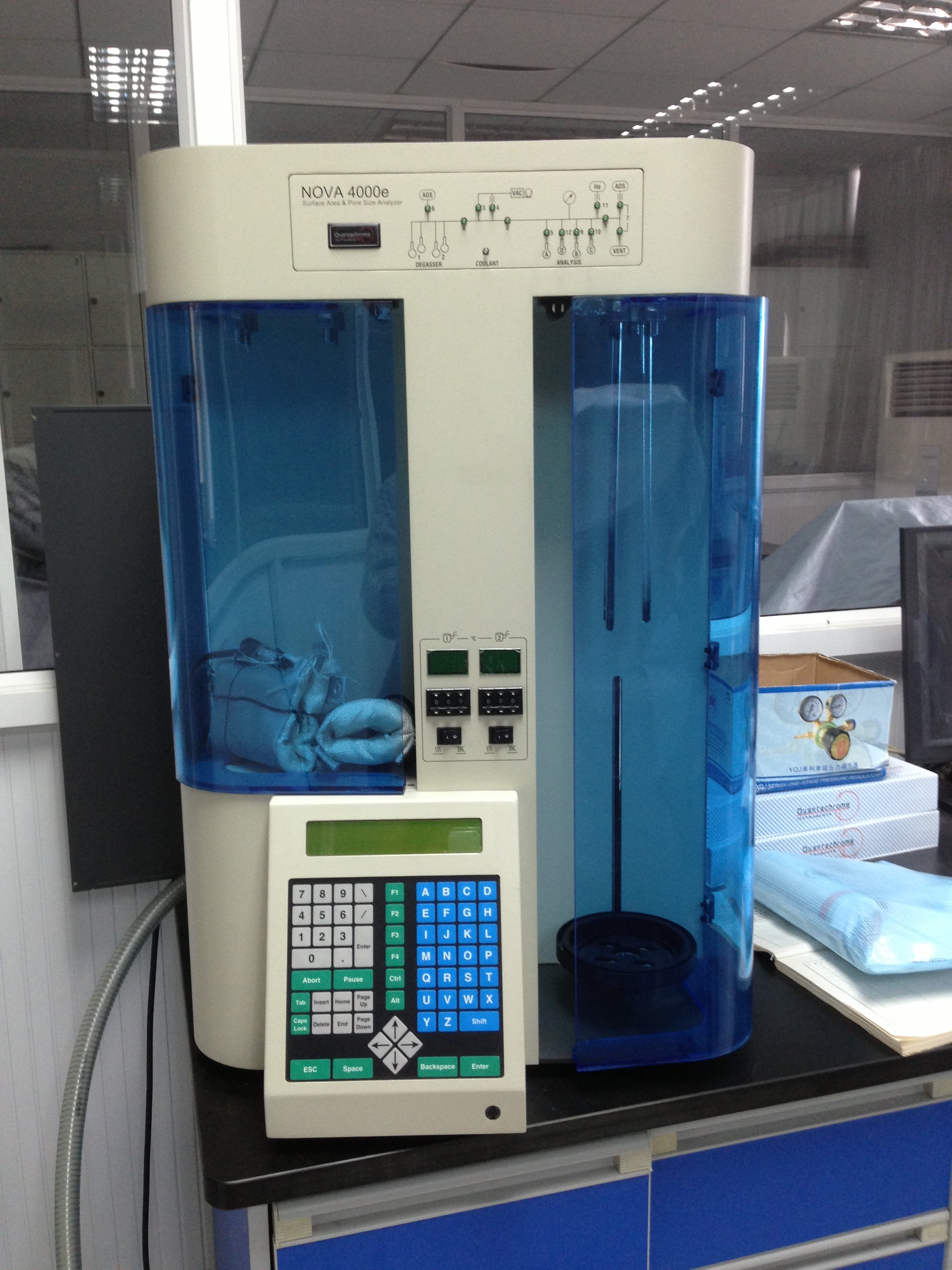 表面积和孔隙分析仪 型号 tristarii3020  比表面与空隙度分析仪